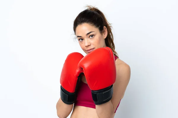 Sportlerin Vor Isoliertem Weißen Hintergrund Mit Boxhandschuhen — Stockfoto