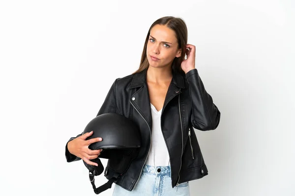女とともにオートバイヘルメット上の隔離された白い背景持っています疑問 — ストック写真