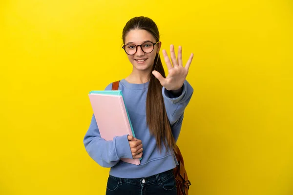 Studentisches Kind Frau Über Isolierten Gelben Hintergrund Zählen Fünf Mit — Stockfoto