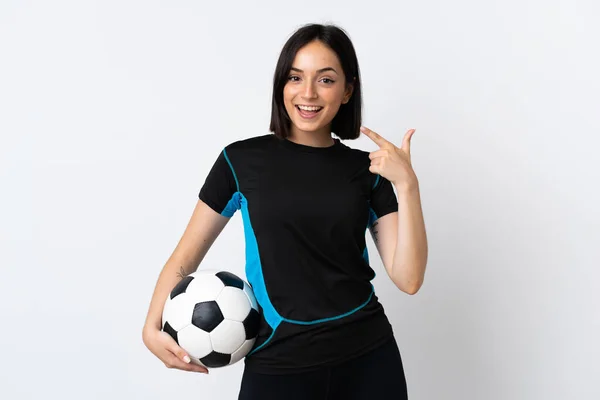 Νεαρή Ποδοσφαιριστής Γυναίκα Απομονωμένη Λευκό Φόντο Δίνοντας Αντίχειρες Προς Πάνω — Φωτογραφία Αρχείου