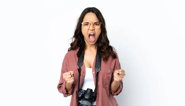 Jovem Fotógrafa Mulher Sobre Fundo Branco Isolado Frustrado Por Uma — Fotografia de Stock