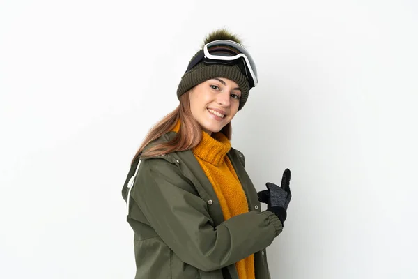 Λευκή Γυναίκα Σκιέρ Γυαλιά Snowboarding Απομονωμένη Λευκό Φόντο Που Δείχνει — Φωτογραφία Αρχείου