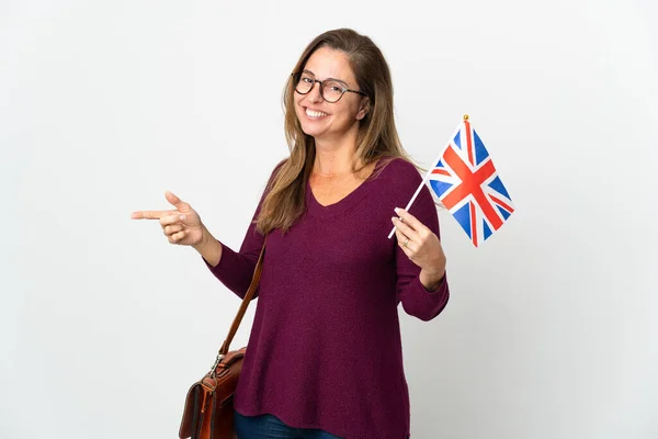 Middle Age Brazilian Woman Holding United Kingdom Flag Isolated White — Stock Photo, Image