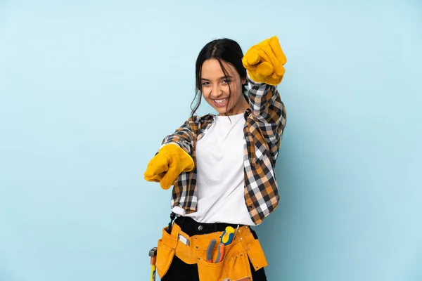 Young Electrician Woman Isolated Blue Background Points Finger You While — 스톡 사진