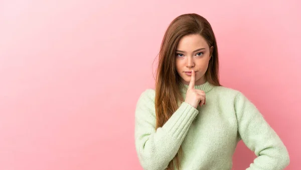 Adolescente Chica Sobre Aislado Rosa Fondo Mostrando Signo Silencio Gesto — Foto de Stock