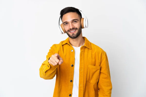 Young Caucasian Man Isolated White Background Listening Music — Stock Photo, Image