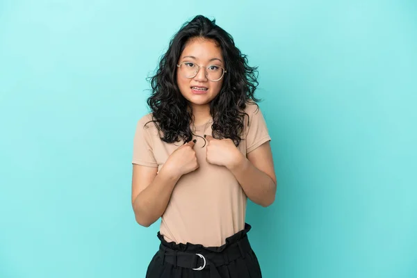 Young Asian Woman Isolated Blue Background Surprise Facial Expression — Stock Photo, Image
