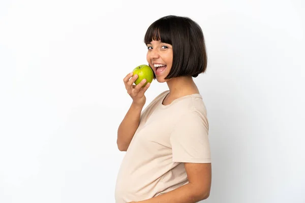 Junge Gemischte Rasse Schwangere Frau Isoliert Auf Weißem Hintergrund Isst — Stockfoto