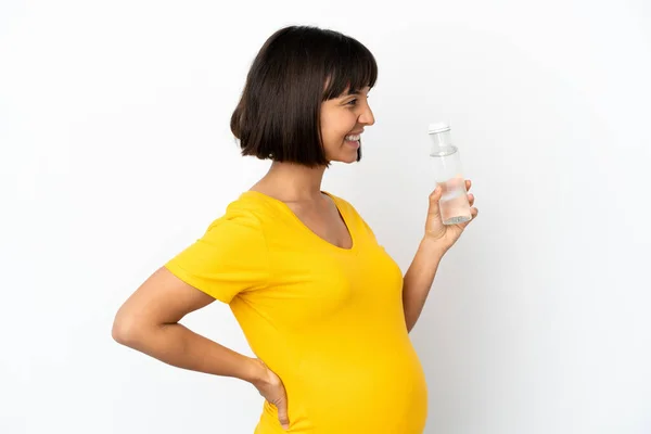 Jeune Femme Enceinte Tenant Une Bouteille Eau Isolée Sur Fond — Photo