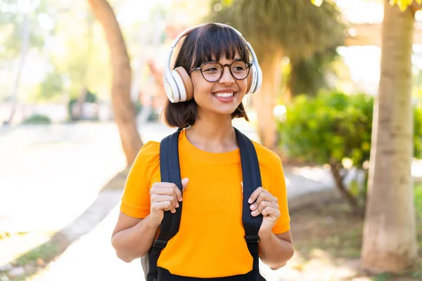 Young Student Woman Park Whit Happy Expression — Stock Photo, Image