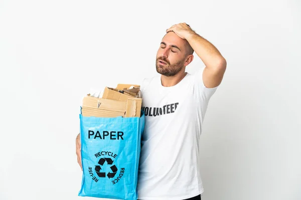 Hombre Caucásico Sosteniendo Una Bolsa Reciclaje Llena Papel Para Reciclar —  Fotos de Stock