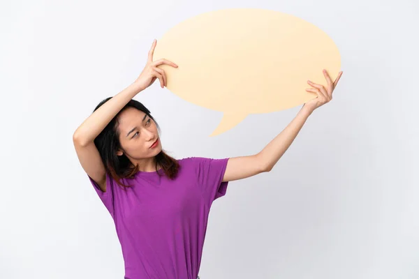 Jeune Femme Vietnamienne Isolée Sur Fond Blanc Tenant Une Bulle — Photo