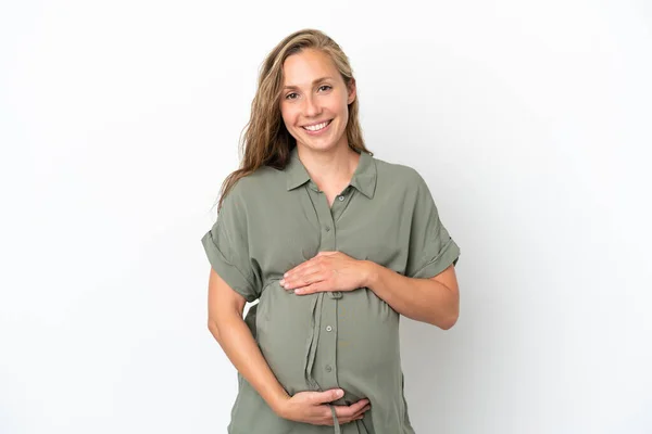 Beyaz Arka Planda Izole Edilmiş Genç Beyaz Kadın Hamile Mutlu — Stok fotoğraf