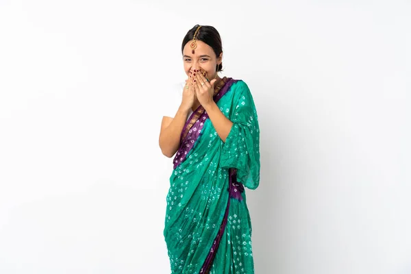 Junge Indische Frau Isoliert Auf Weißem Hintergrund Glücklich Und Lächelnd — Stockfoto