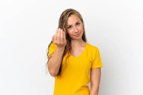 Jonge Blanke Vrouw Geïsoleerd Witte Achtergrond Uitnodigend Komen Met Hand — Stockfoto