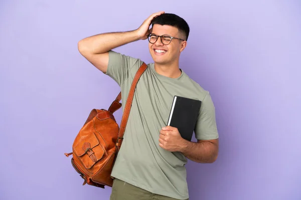 Knappe Student Man Geïsoleerde Achtergrond Glimlachen Veel — Stockfoto
