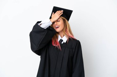 Tecrit edilmiş beyaz bir geçmişi olan genç üniversite mezunu bir şeyi fark etti ve çözüme yöneldi.