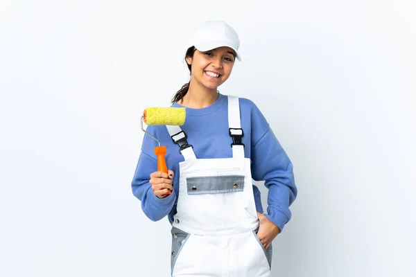 Pintor Mulher Sobre Isolado Fundo Branco Rindo — Fotografia de Stock