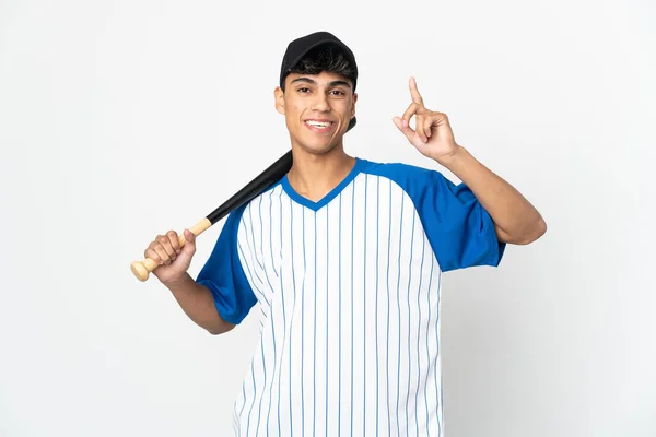Muž Hraje Baseball Přes Izolované Bílé Pozadí Ukazuje Skvělý Nápad — Stock fotografie