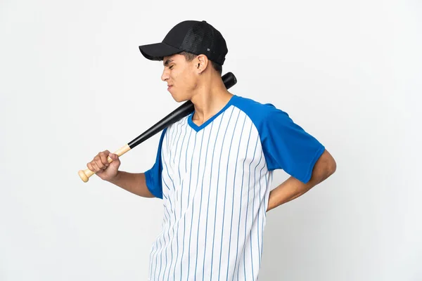 Homem Jogando Beisebol Sobre Fundo Branco Isolado Sofrendo Dor Nas — Fotografia de Stock