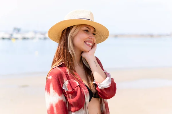 Jong Mooi Blond Meisje Het Strand Zomer Vakantie — Stockfoto