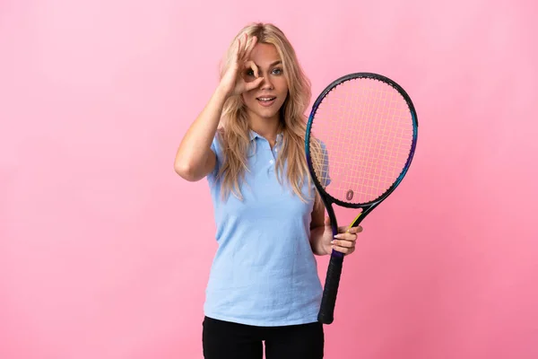 Young Russian Woman Playing Tennis Isolated Purple Background Showing Sign — ストック写真