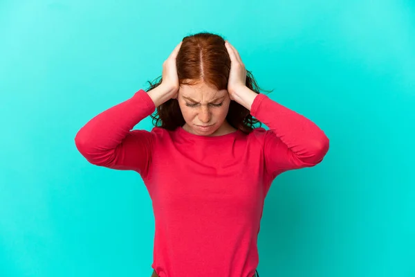 Teenager Reddish Woman Isolated Blue Background Frustrated Covering Ears —  Fotos de Stock