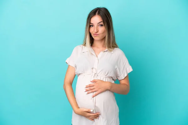 Mladý Rumunský Žena Izolovaný Modrém Pozadí Těhotná — Stock fotografie