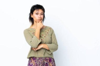 Genç Uruguaylı kızın soyutlanmış beyaz bir geçmişi var.