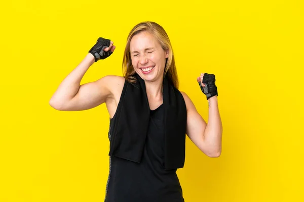 Giovane Sport Donna Inglese Isolato Sfondo Bianco Che Celebra Una — Foto Stock