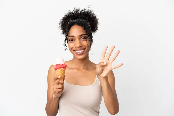 Молода Африканська Американка Корнетним Морозивом Ізольована Білому Тлі Щаслива Рахуючи — стокове фото