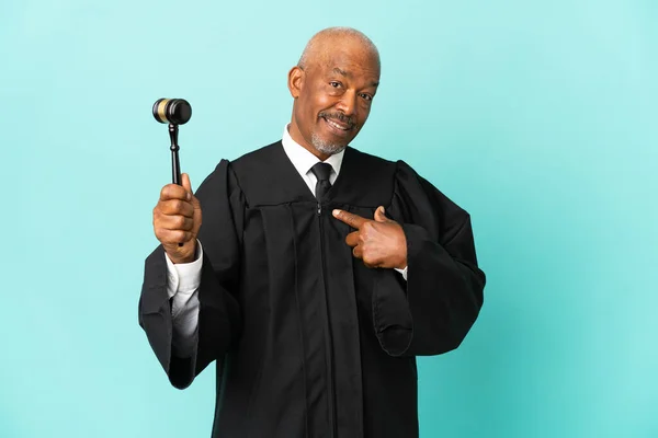 Judge Senior Man Isolated Blue Background Surprise Facial Expression — Stock Photo, Image
