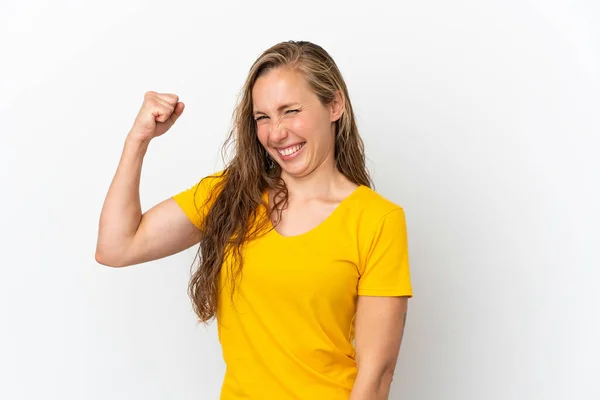 Jonge Kaukasische Vrouw Geïsoleerd Witte Achtergrond Vieren Een Overwinning — Stockfoto