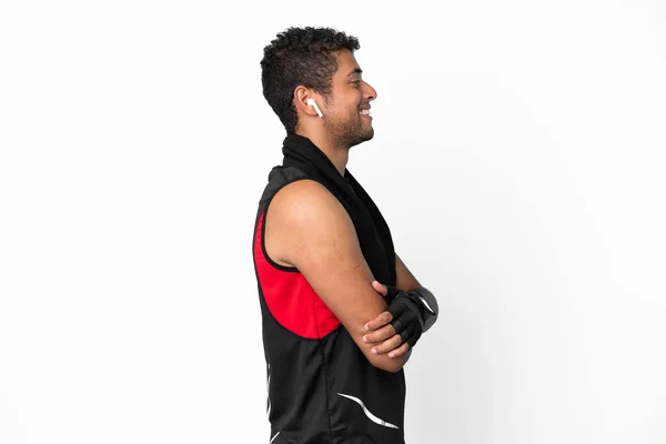 Sport Brasiliano Uomo Con Asciugamano Isolato Sfondo Bianco Posizione Laterale — Foto Stock