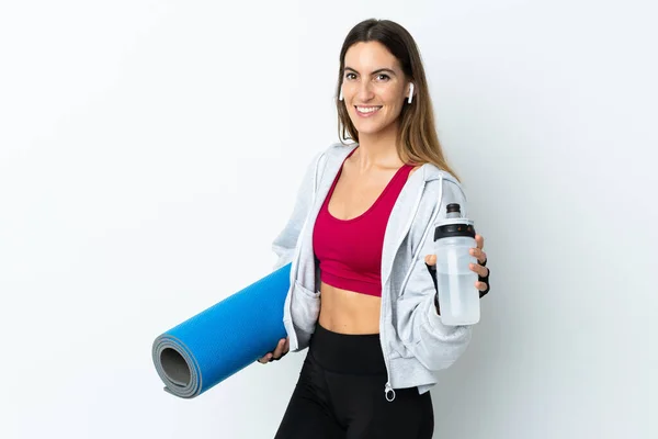 Mujer Deportiva Joven Sobre Fondo Aislado Con Botella Agua Deportiva —  Fotos de Stock