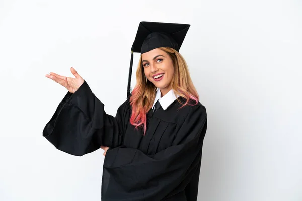 Νεαρός Απόφοιτος Πανεπιστημίου Πάνω Από Απομονωμένο Λευκό Φόντο Απλώνει Χέρια — Φωτογραφία Αρχείου