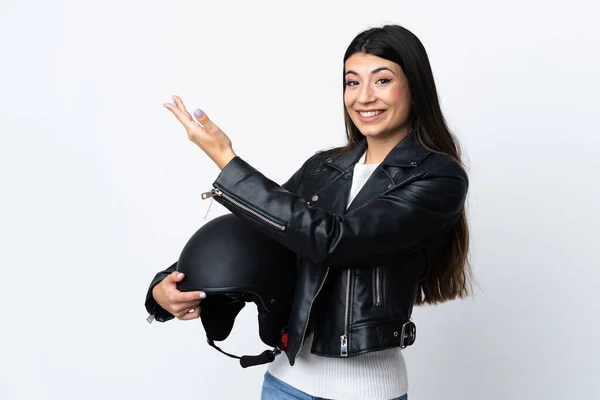 Giovane Donna Che Tiene Casco Moto Sfondo Bianco Isolato Che — Foto Stock