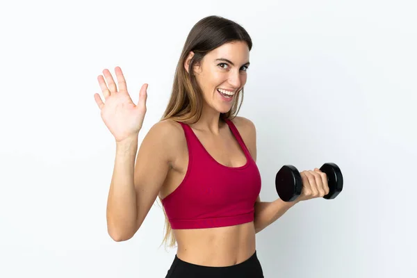 Mujer Deportiva Haciendo Levantamiento Pesas Aislado Sobre Fondo Blanco Saludando —  Fotos de Stock