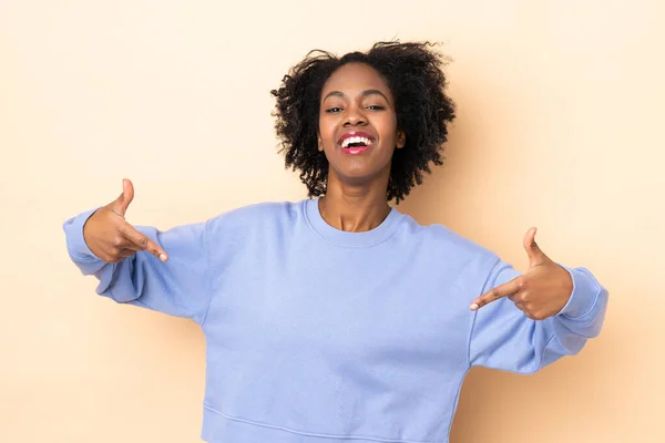 Young African American Woman Isolated Beige Background Proud Self Satisfied — Stock Photo, Image