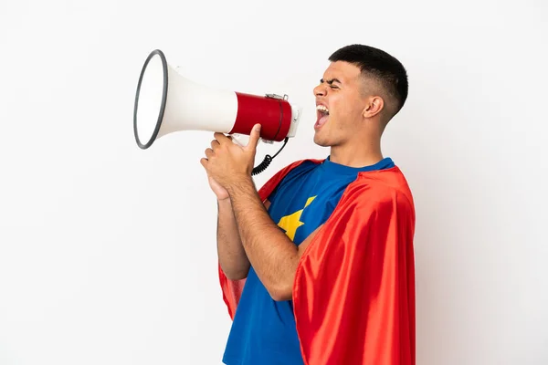 Супергерой Изолированном Белом Фоне Кричащий Через Мегафон — стоковое фото