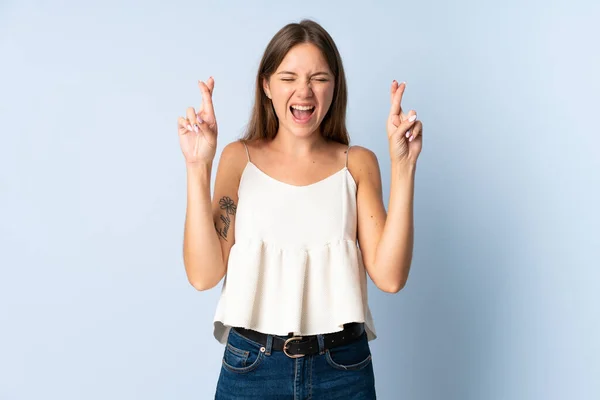 Young Lithuanian Woman Isolated Blue Background Fingers Crossing — Stock Photo, Image