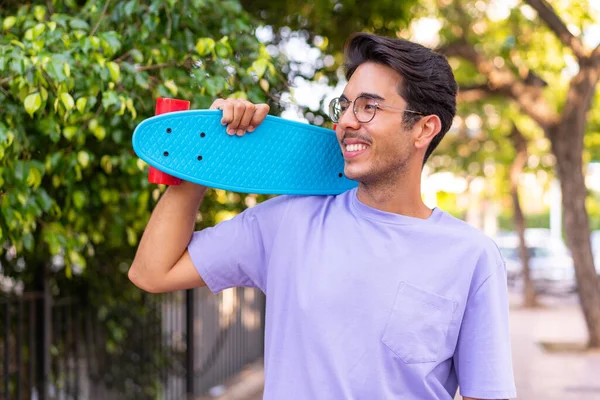 Young Caucasian Man Park Skate — Stock Photo, Image