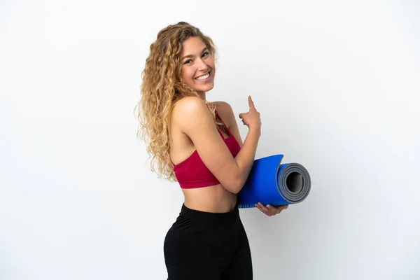 Joven Mujer Rubia Deportiva Yendo Clases Yoga Mientras Sostiene Una —  Fotos de Stock