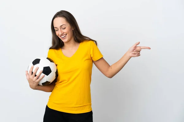 Junge Fußballerin Vor Isoliertem Weißen Hintergrund Zeigt Mit Dem Finger — Stockfoto