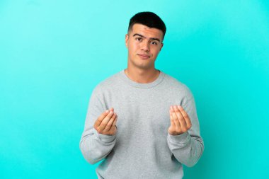 Soyutlanmış mavi bir geçmişi olan genç yakışıklı adam para jesti yapıyor ama mahvoluyor.