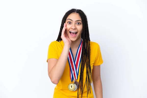 Chica Adolescente Con Trenzas Medallas Sobre Fondo Rosa Aislado Con —  Fotos de Stock