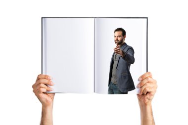 ok bir jest yaparak işadamı kitap basılmış