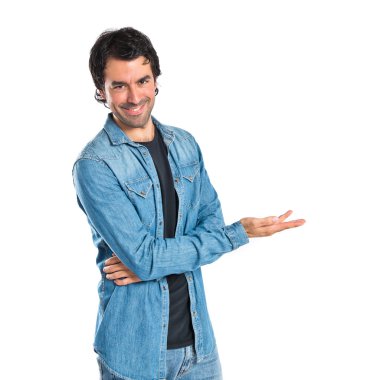 adam bir şey izole beyaz arka plan üzerinde sunulması