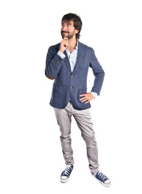 adam izole beyaz arka plan üzerinde düşünme
