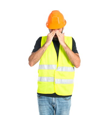 izole beyaz arka plan üzerinde boşa çıkarmak işçi